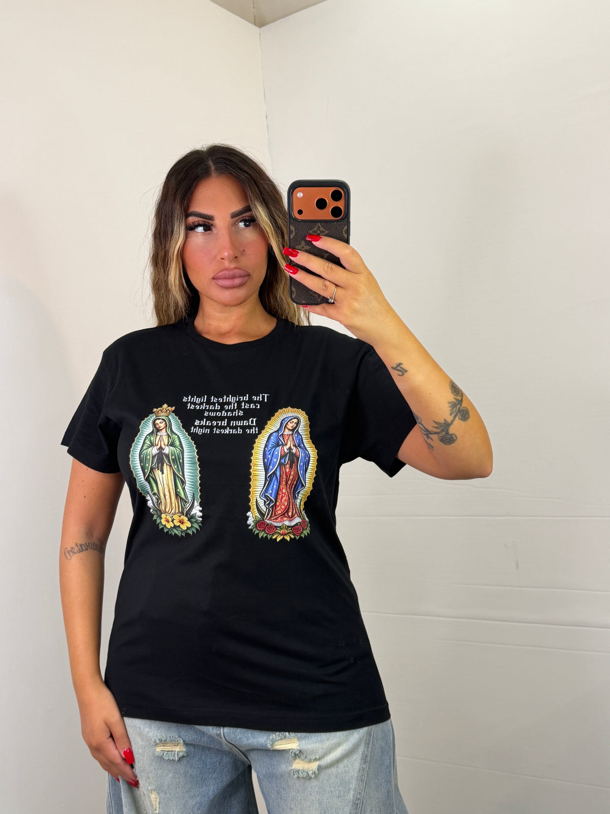 T- SHIRT - 05
