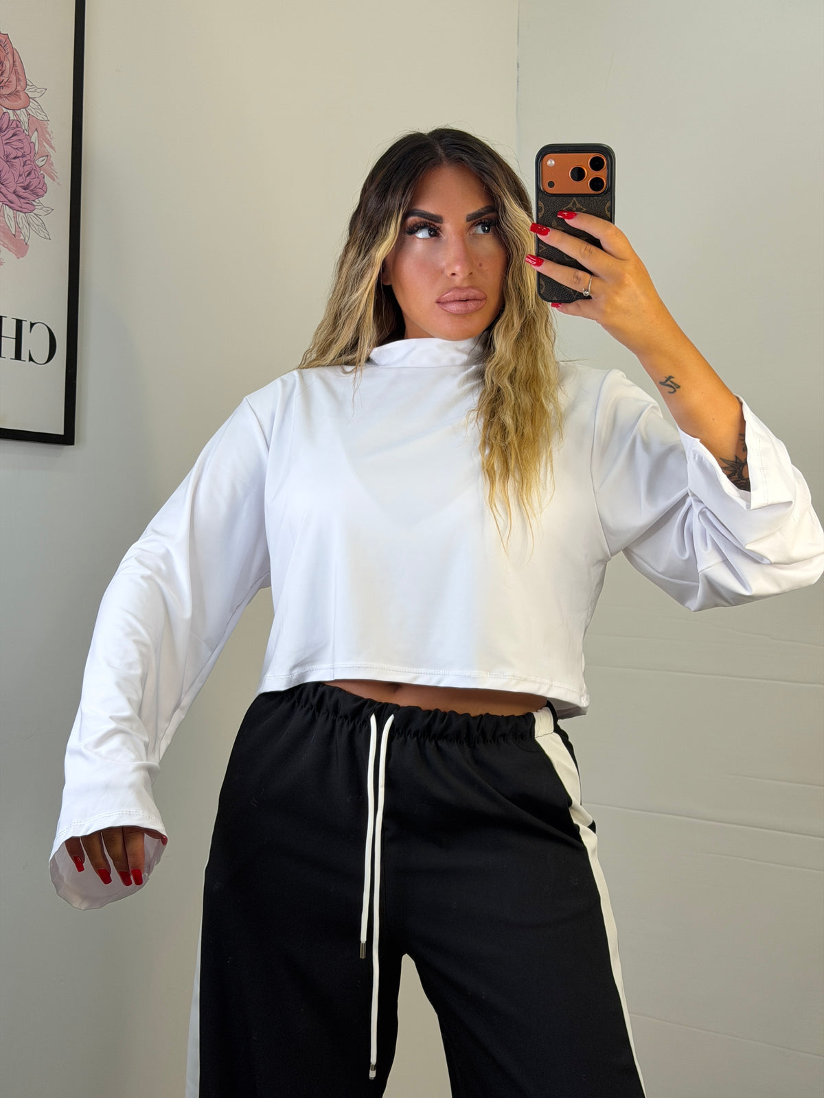 LONG SLEEVE CROP