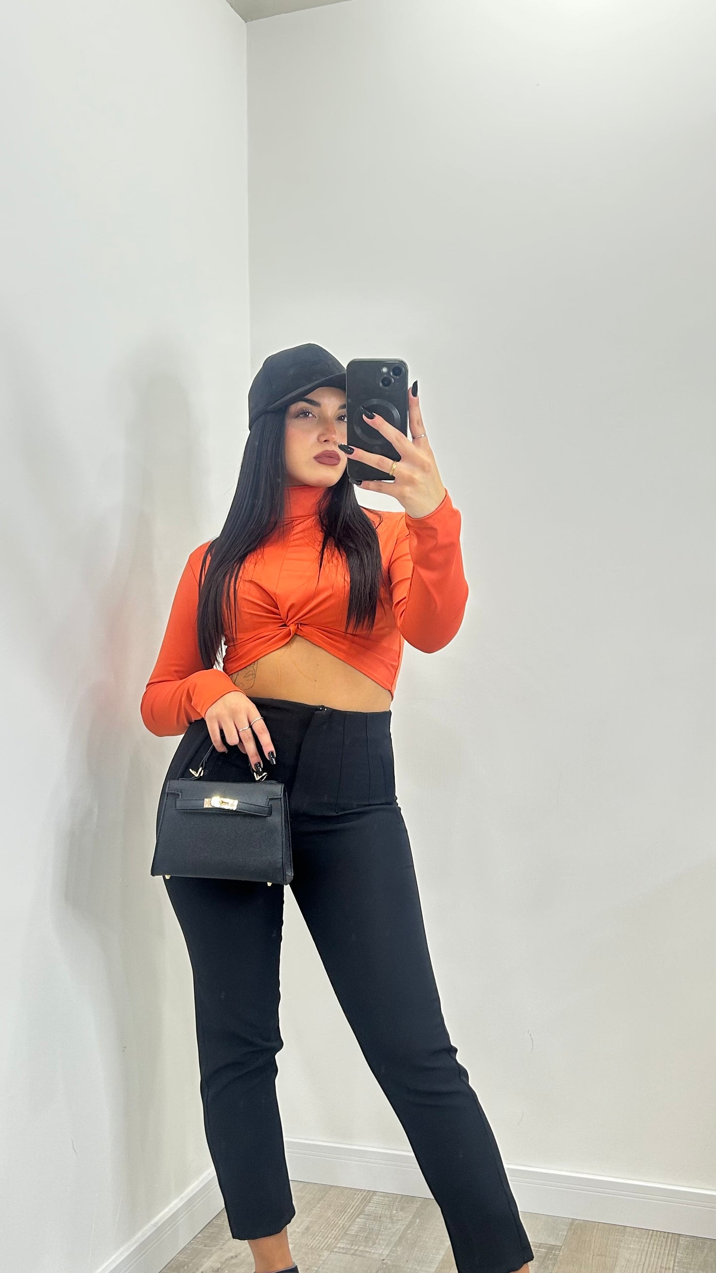 MAGLIA CROP ARANCIO