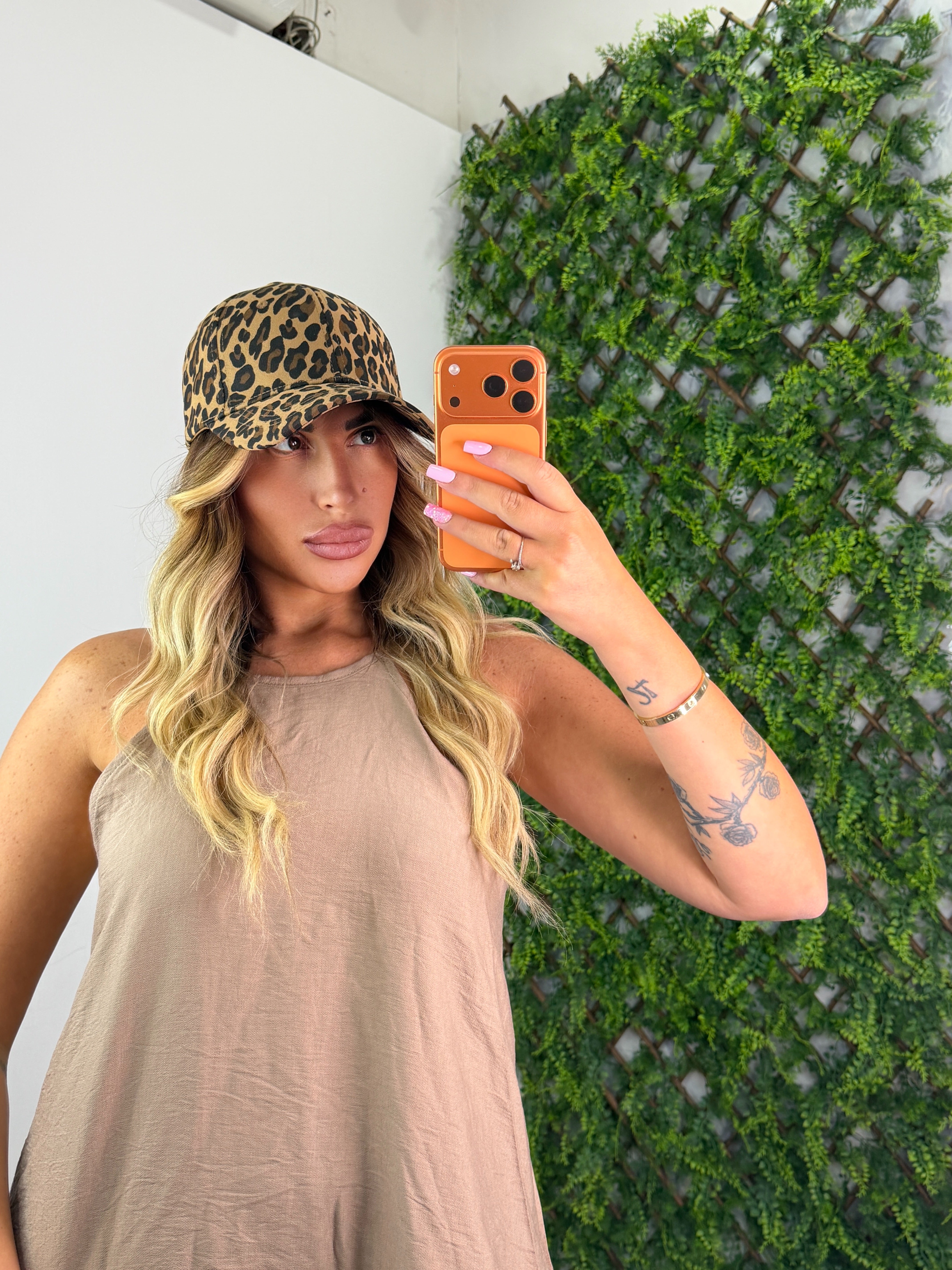 CAPPELLO LEOPARDATO NOCCIOLA
