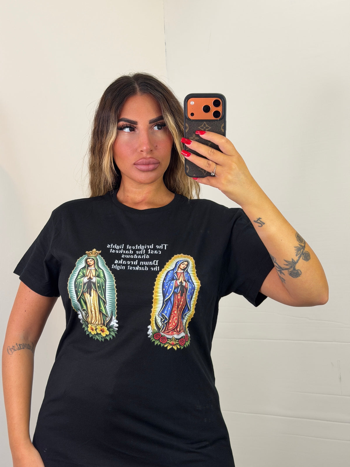 T- SHIRT - 05