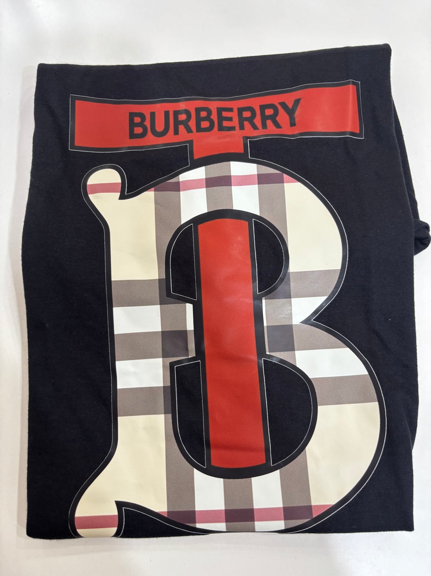 T-SHIRT B.
