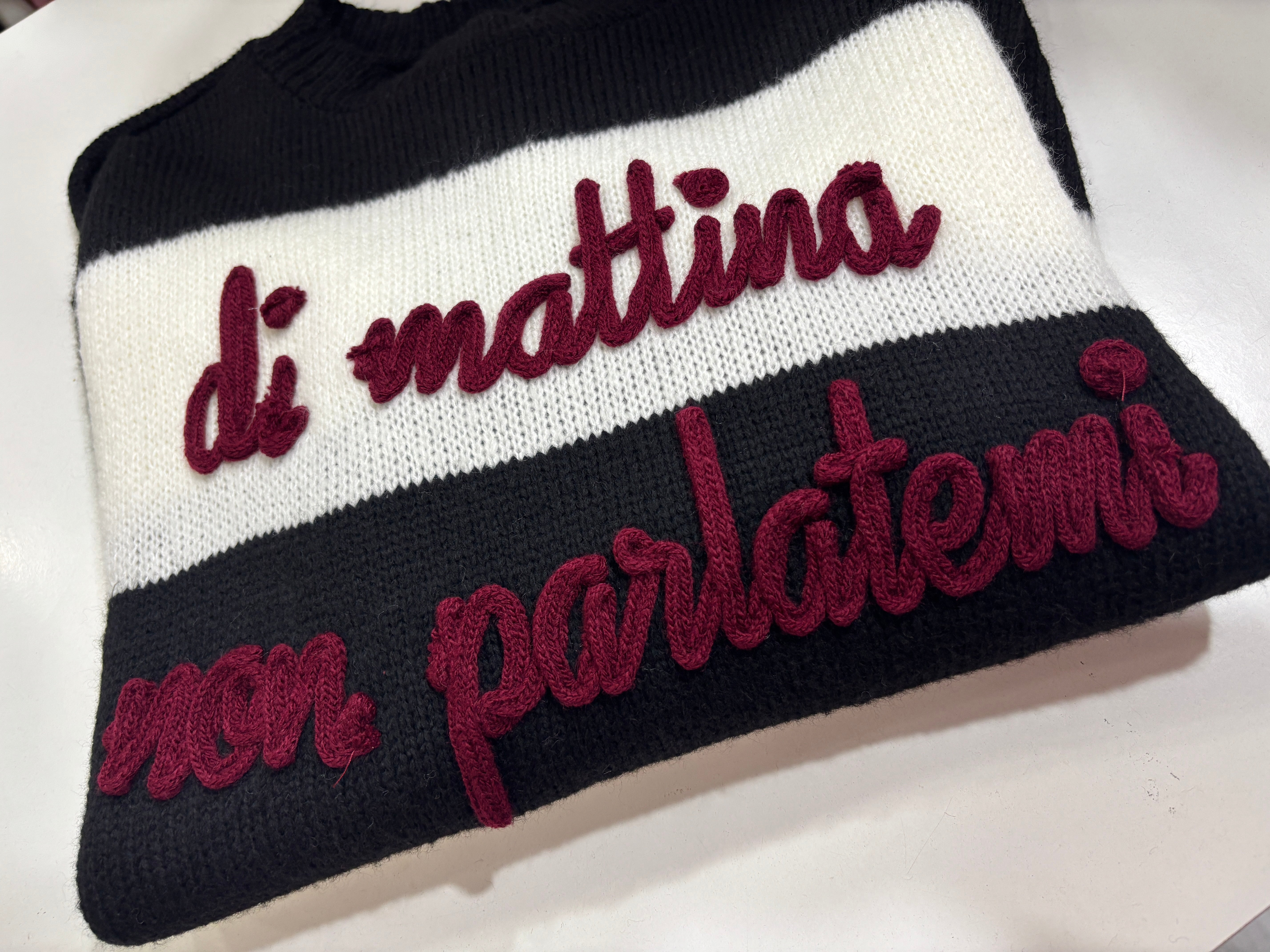 MAGLIONE DI MATTINA NON PARLATEMI