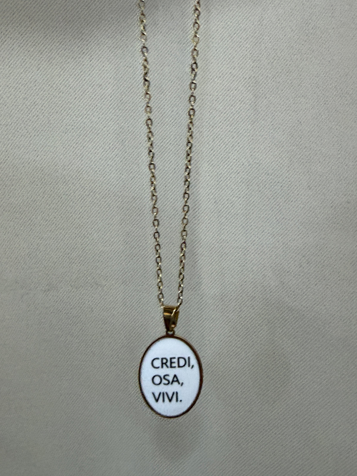 COLLANA “ CREDI OSA VIVI”