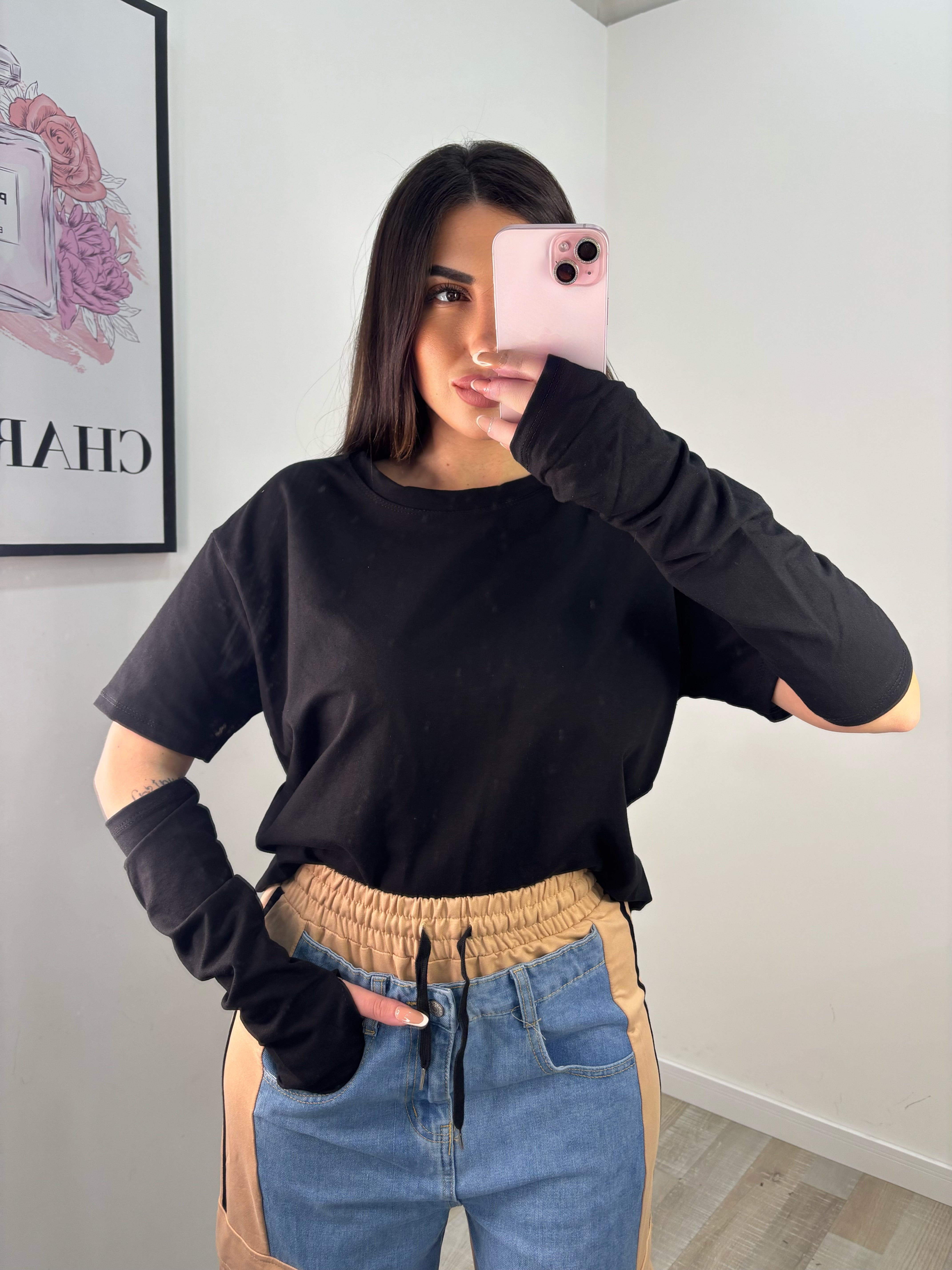 T-SHIRT MANICOTTI NERA