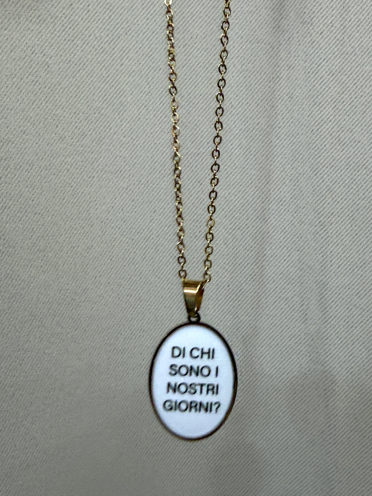 COLLANA “ DI CHI SONO I NOSTRI GIORNI?”