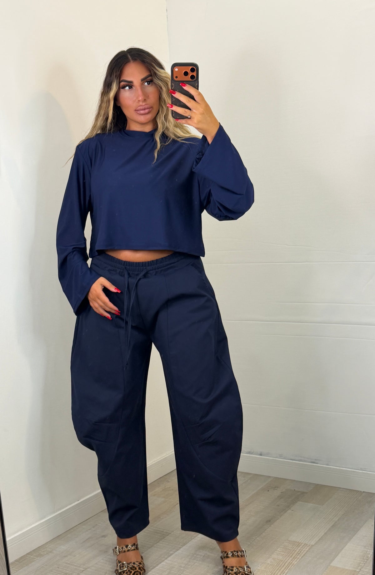 LONG SLEEVE CROP