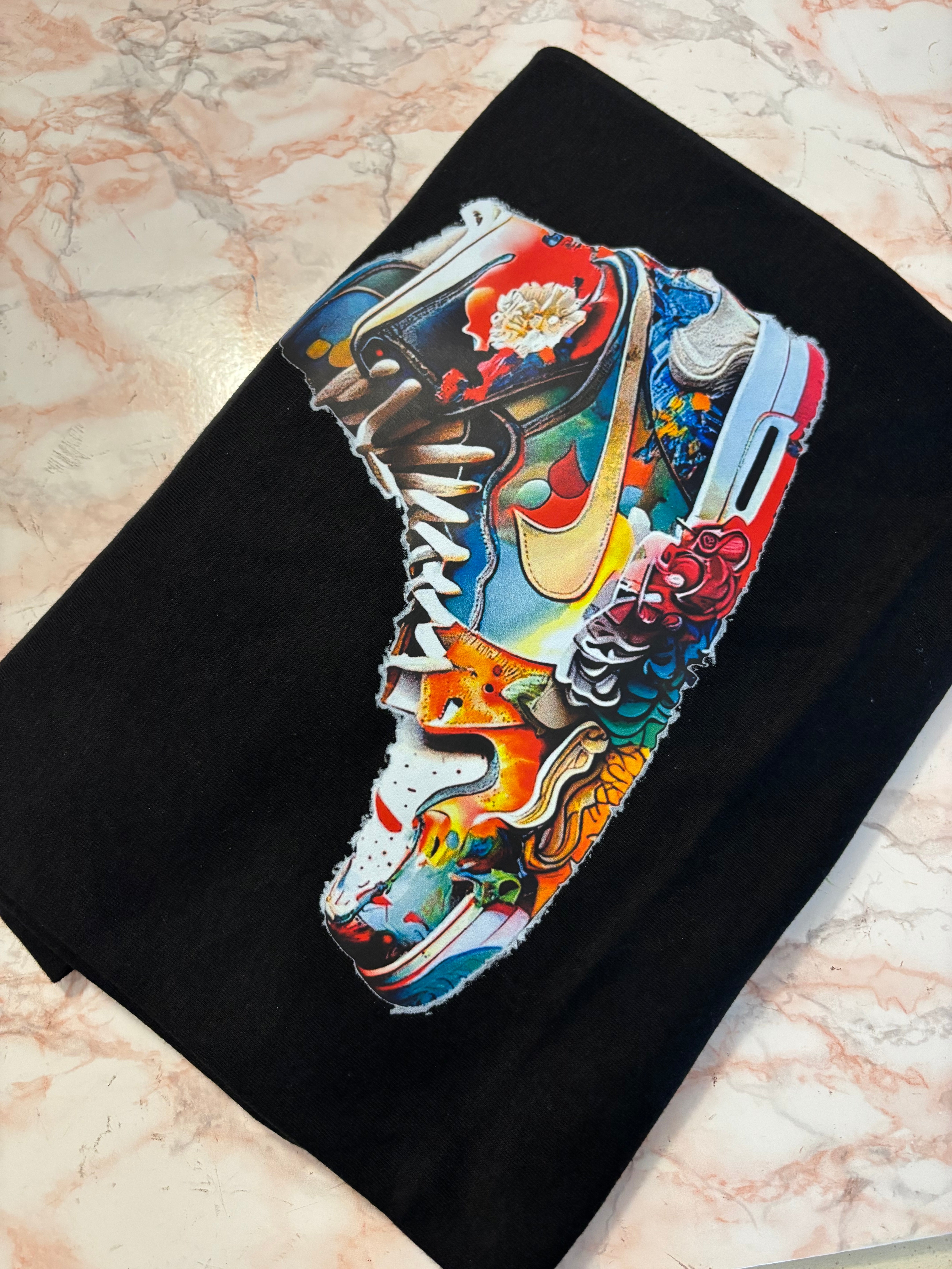 T-SHIRT SNEAKERS