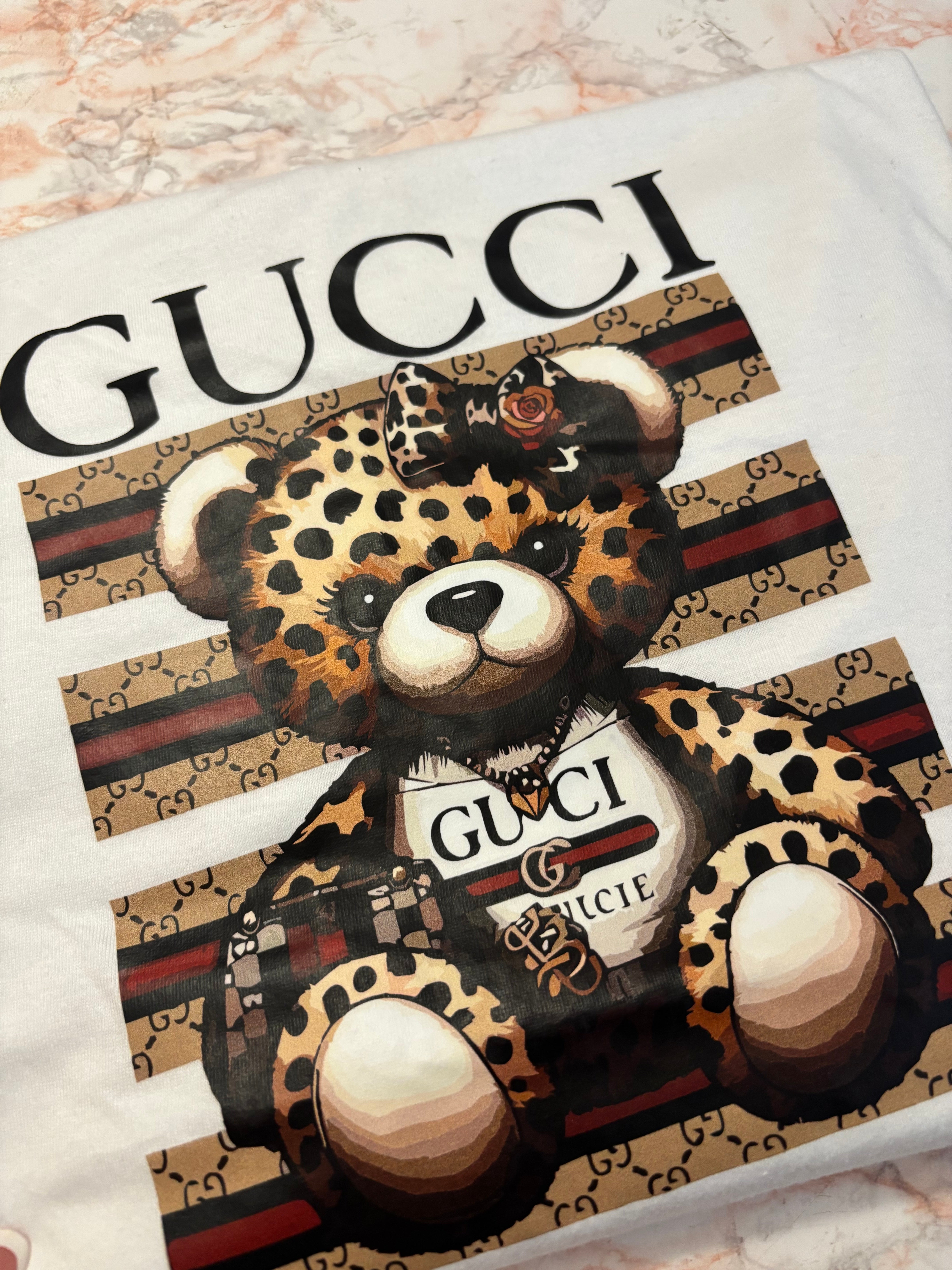 T-SHIRT CURVY BEAR