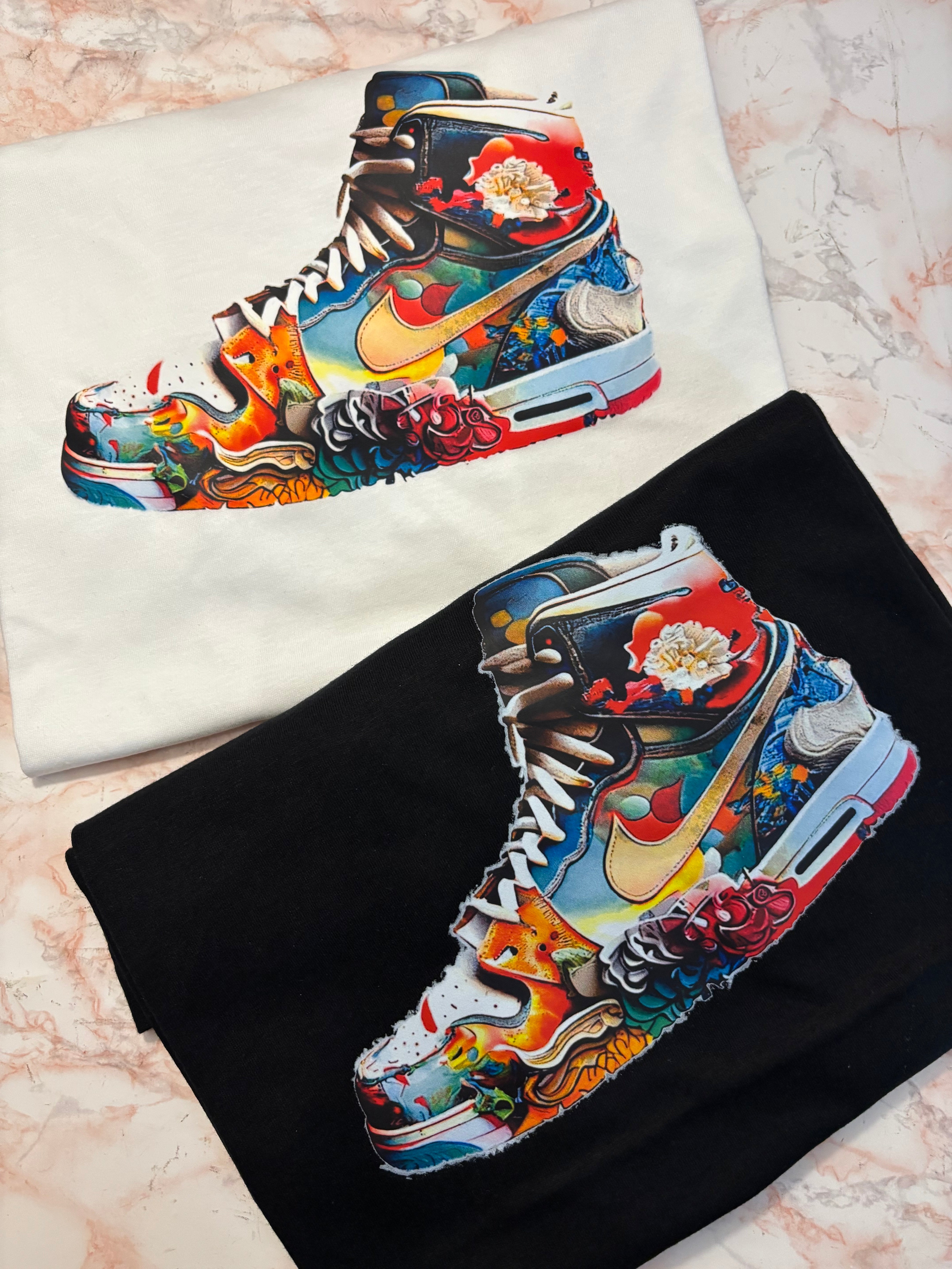 T-SHIRT SNEAKERS