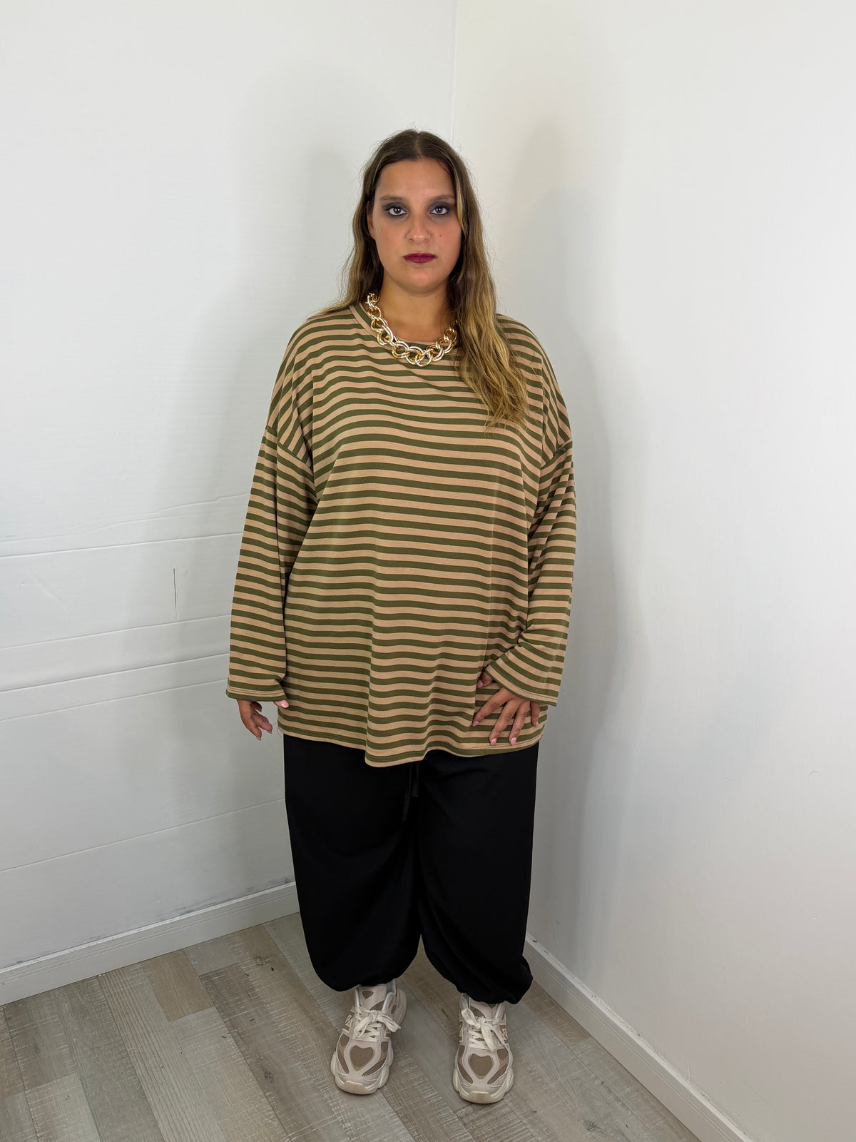 MAGLIA RIGHE CURVY