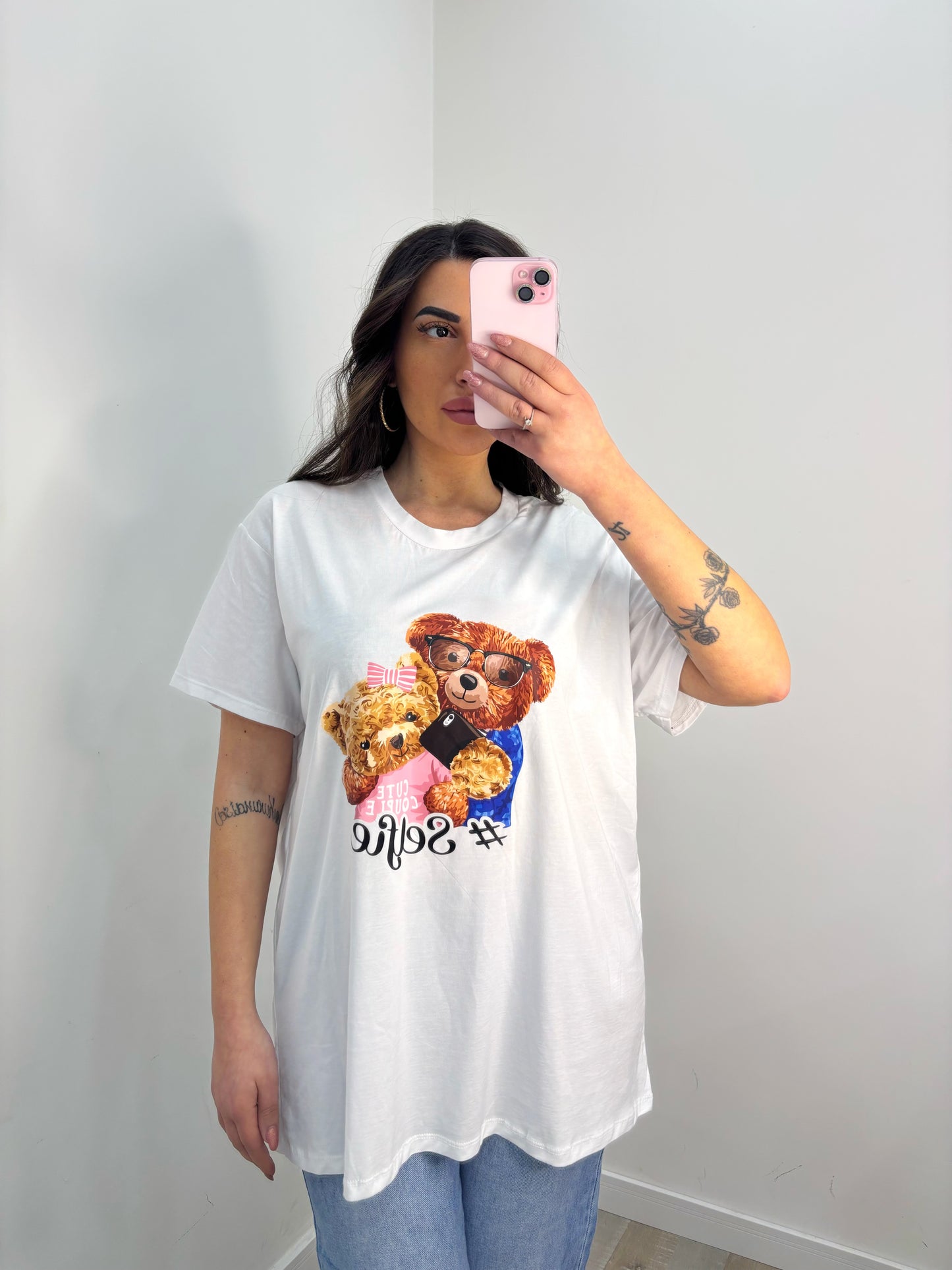 T-SHIRT SELFIE